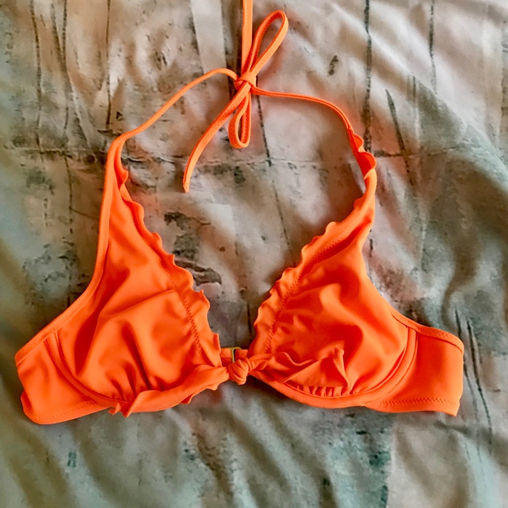 VS Ruffle bikini top 🍊